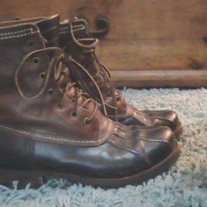 Frye womens leather duck boots 7.5